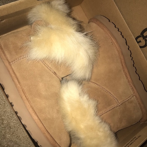 NWOT UGG MILLA BOOTS SIZE 7 - Picture 6 of 6
